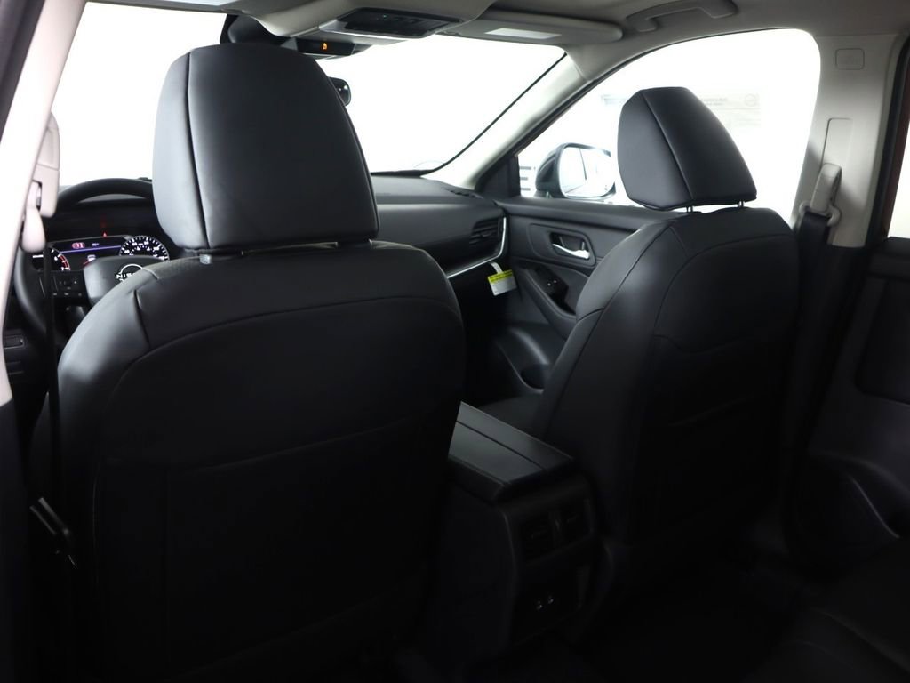 New 2026 Nissan Rogue SV AWD/4WD image 26