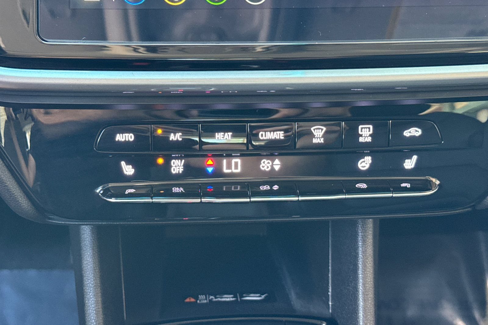 Used 2023 Chevrolet Bolt LT w/ Infotainment Package FWD image 30