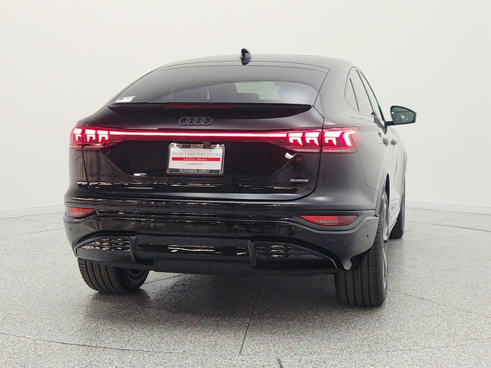 New 2027 Audi Q6 e-tron Prestige AWD/4WD image 6