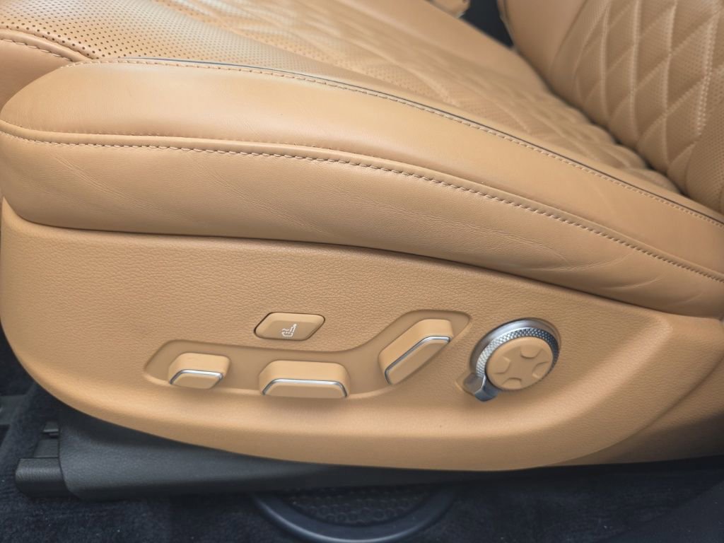 Used 2024 Genesis GV80 3.5T AWD/4WD image 12