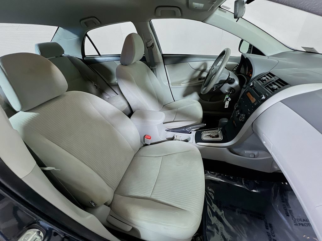 Used 2010 Toyota Corolla LE FWD image 23