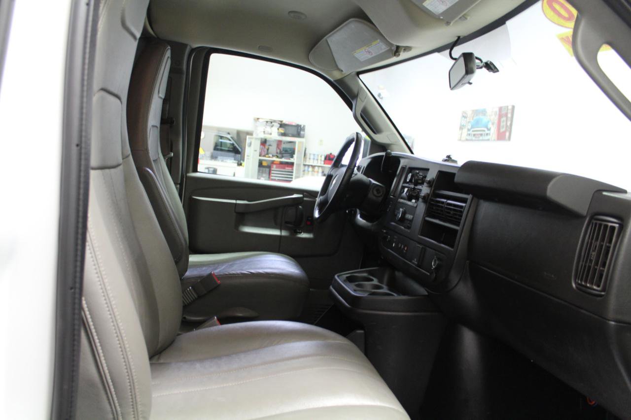 Used 2020 Chevrolet Express 2500 w/ Driver Convenience Package image 20