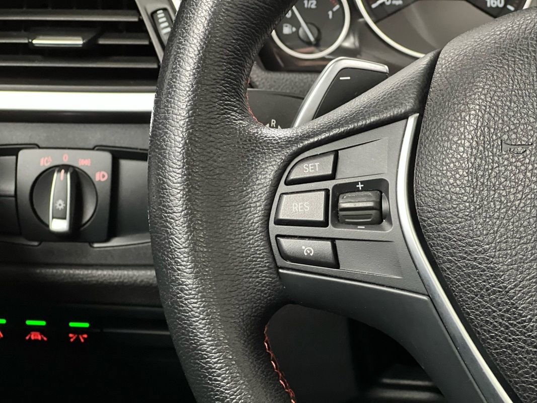 Used 2018 BMW 330i xDrive Wagon image 28