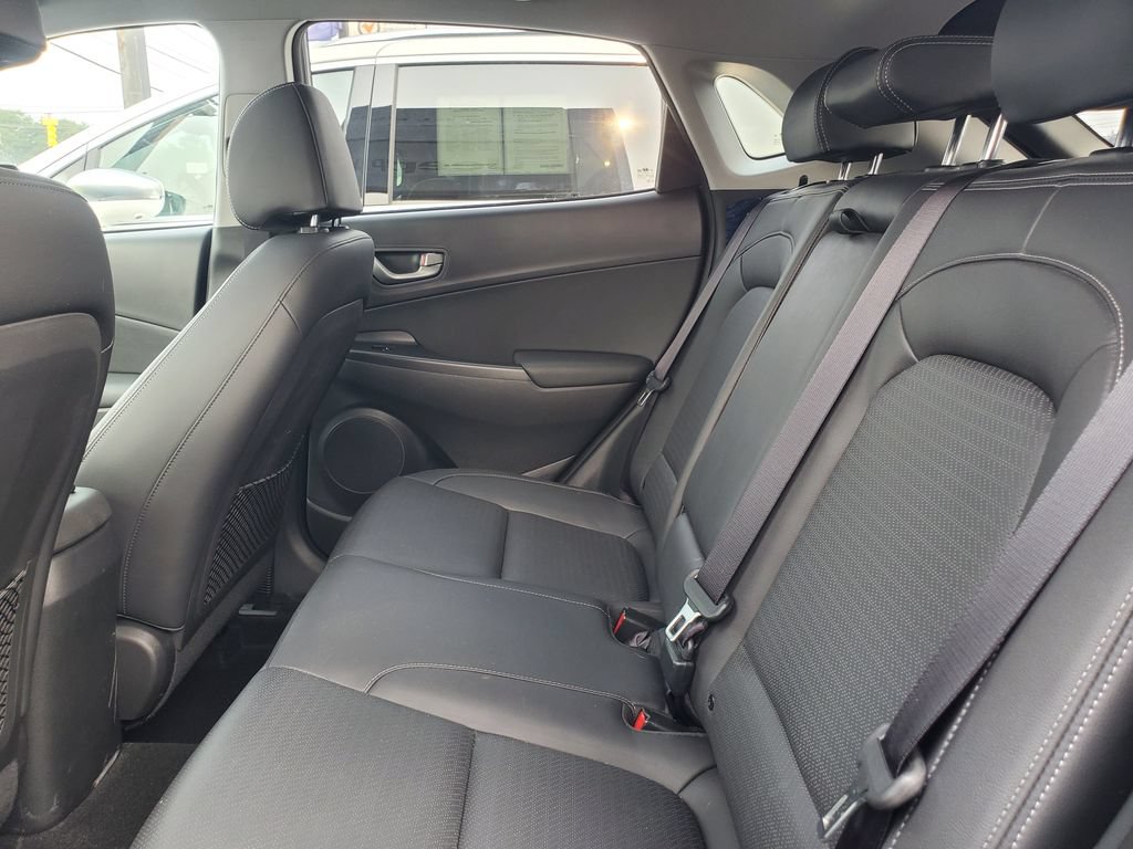 Used 2021 Hyundai Kona Limited FWD image 27