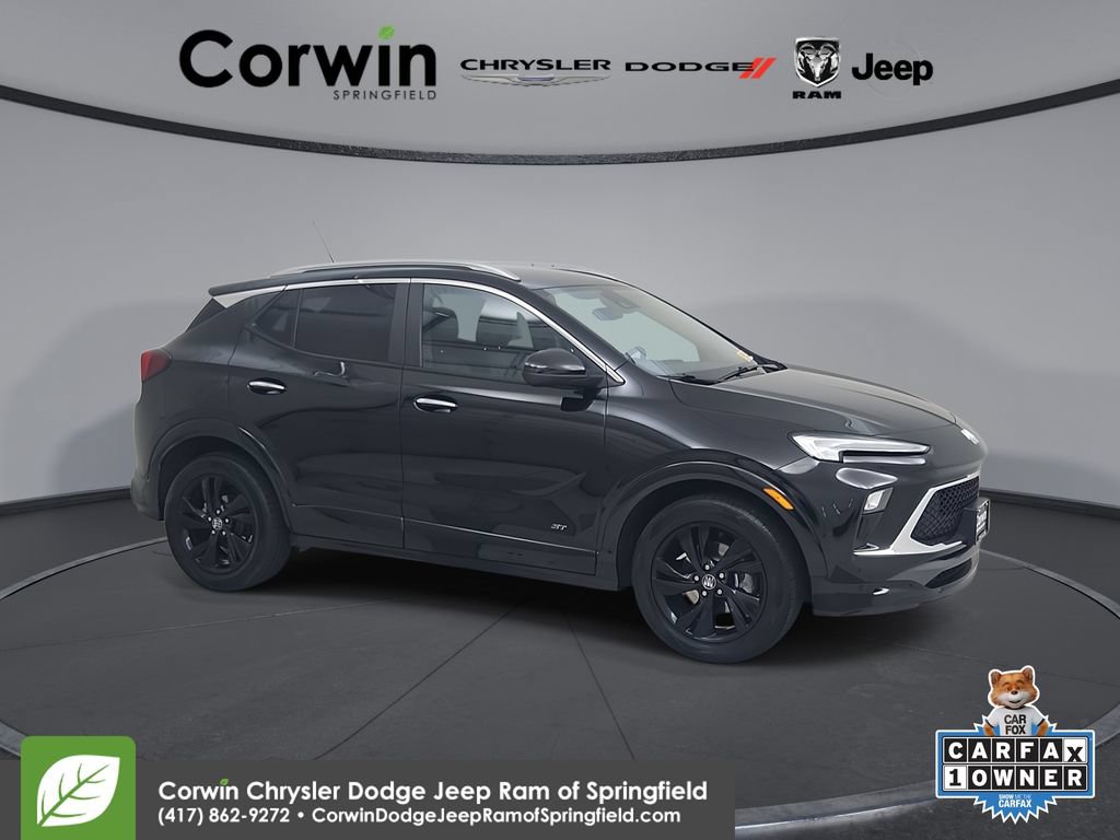 Used 2025 Buick Encore GX Sport Touring w/ Comfort Package FWD image 1