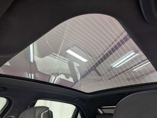 Used 2023 BMW 740i w/ Parking Assistance Package RWD image 12
