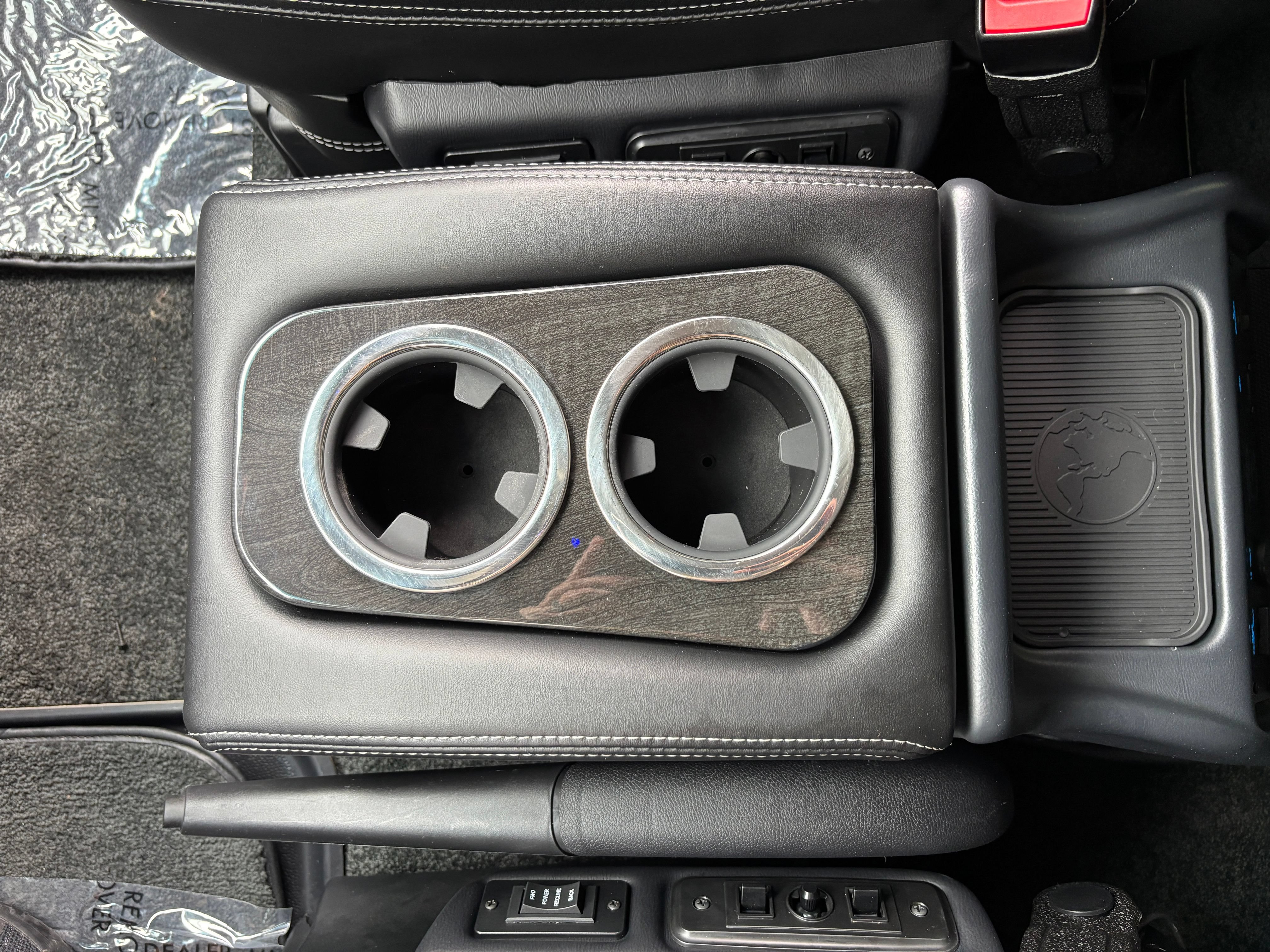 Used 2024 Mercedes-Benz Sprinter 2500 image 40