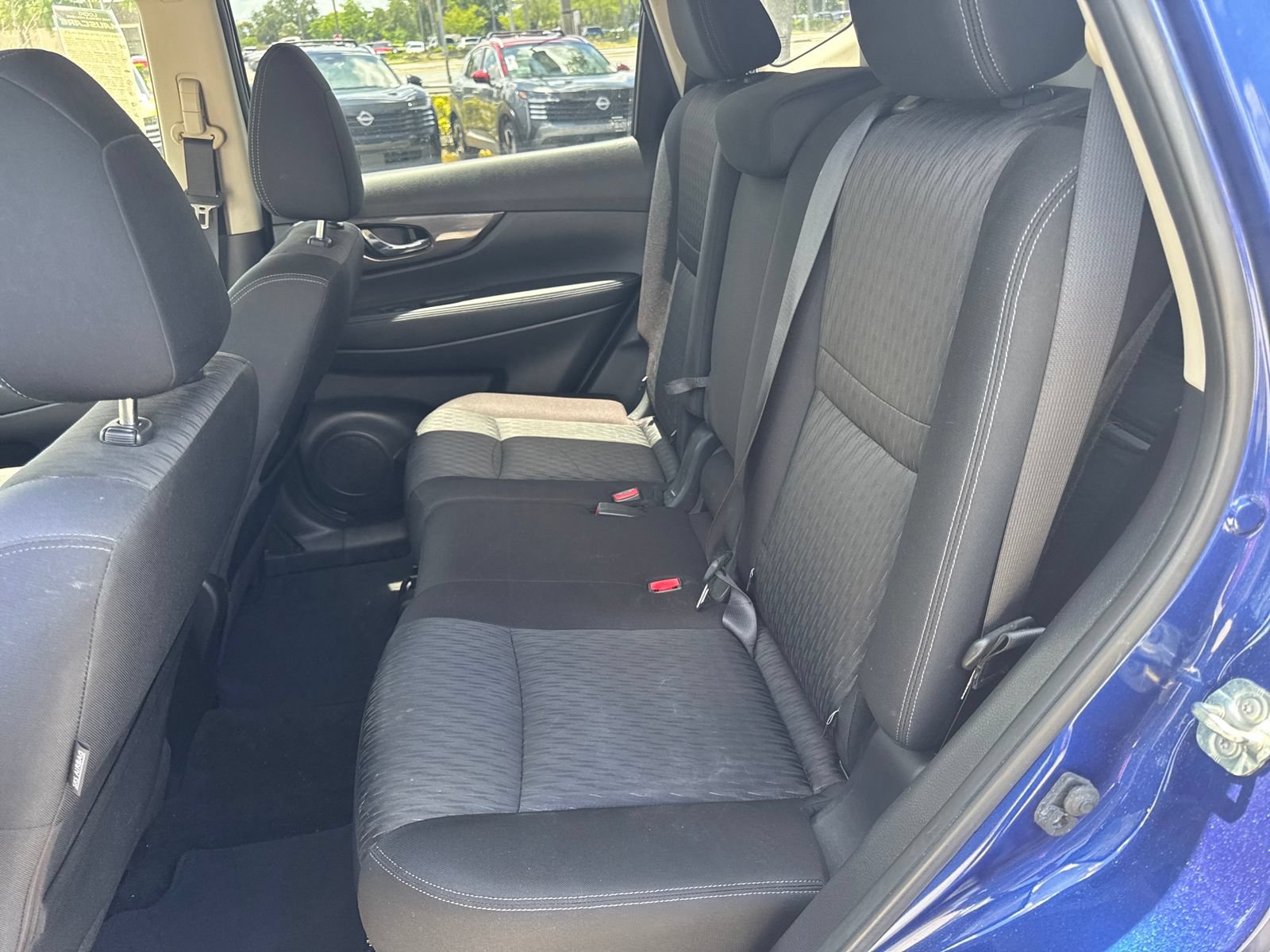 Used 2019 Nissan Rogue SV AWD/4WD image 36