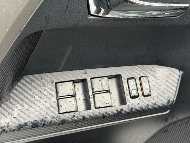 Used 2015 Toyota RAV4 XLE image 18