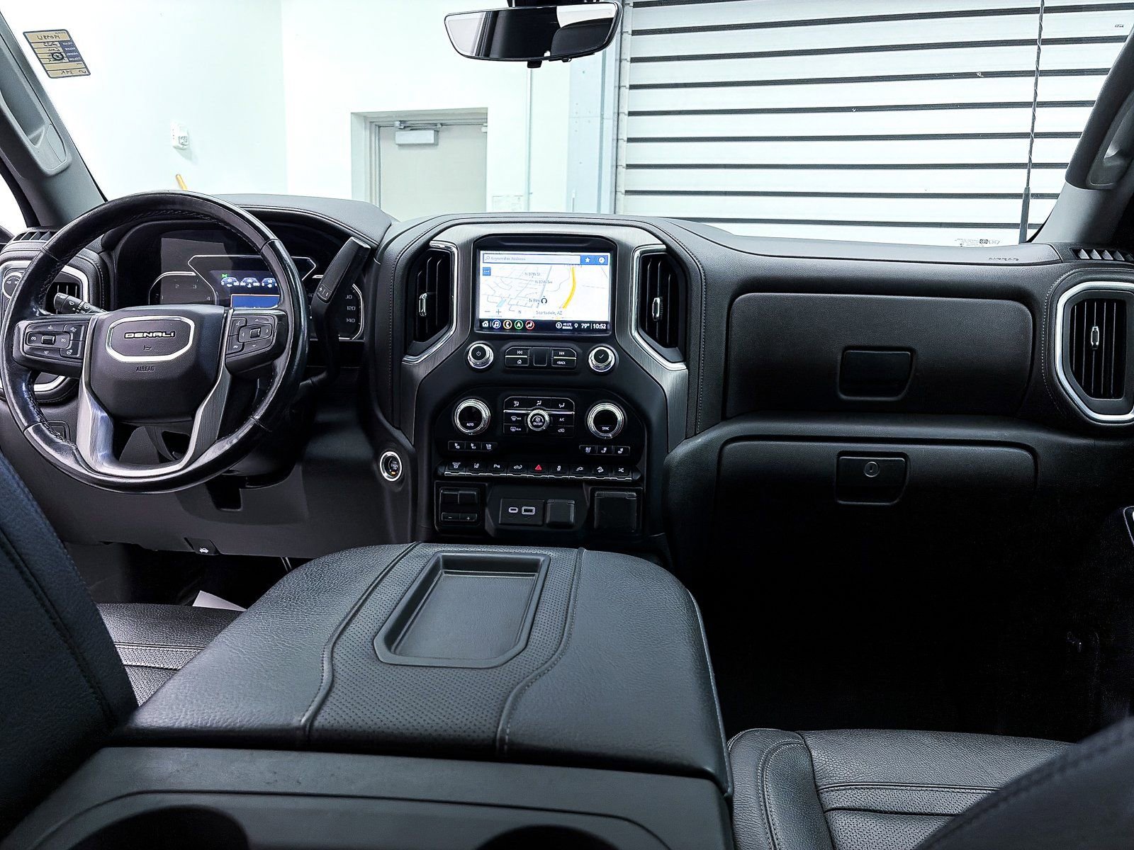 Used 2022 GMC Sierra 3500 Denali w/ Denali Ultimate Package AWD/4WD image 47
