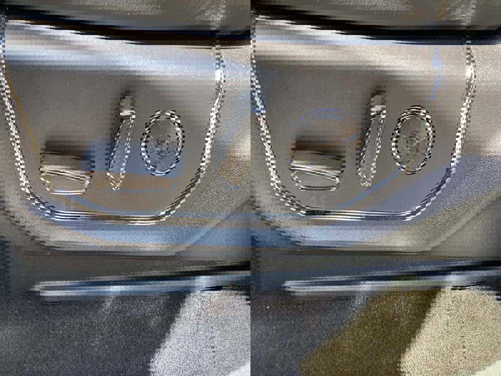 Used 2022 Ford Expedition Platinum RWD image 23