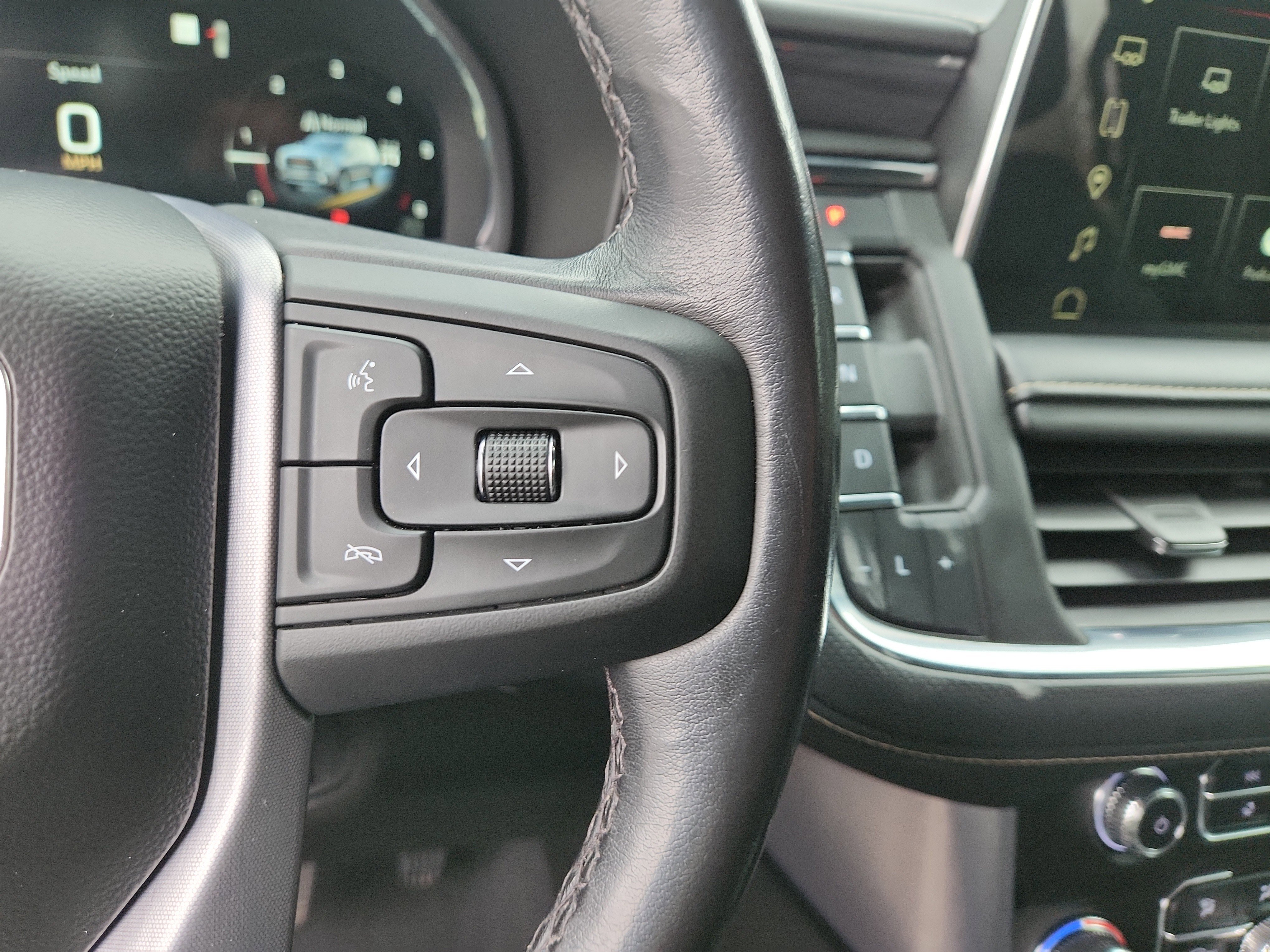 Used 2023 GMC Yukon SLT image 24