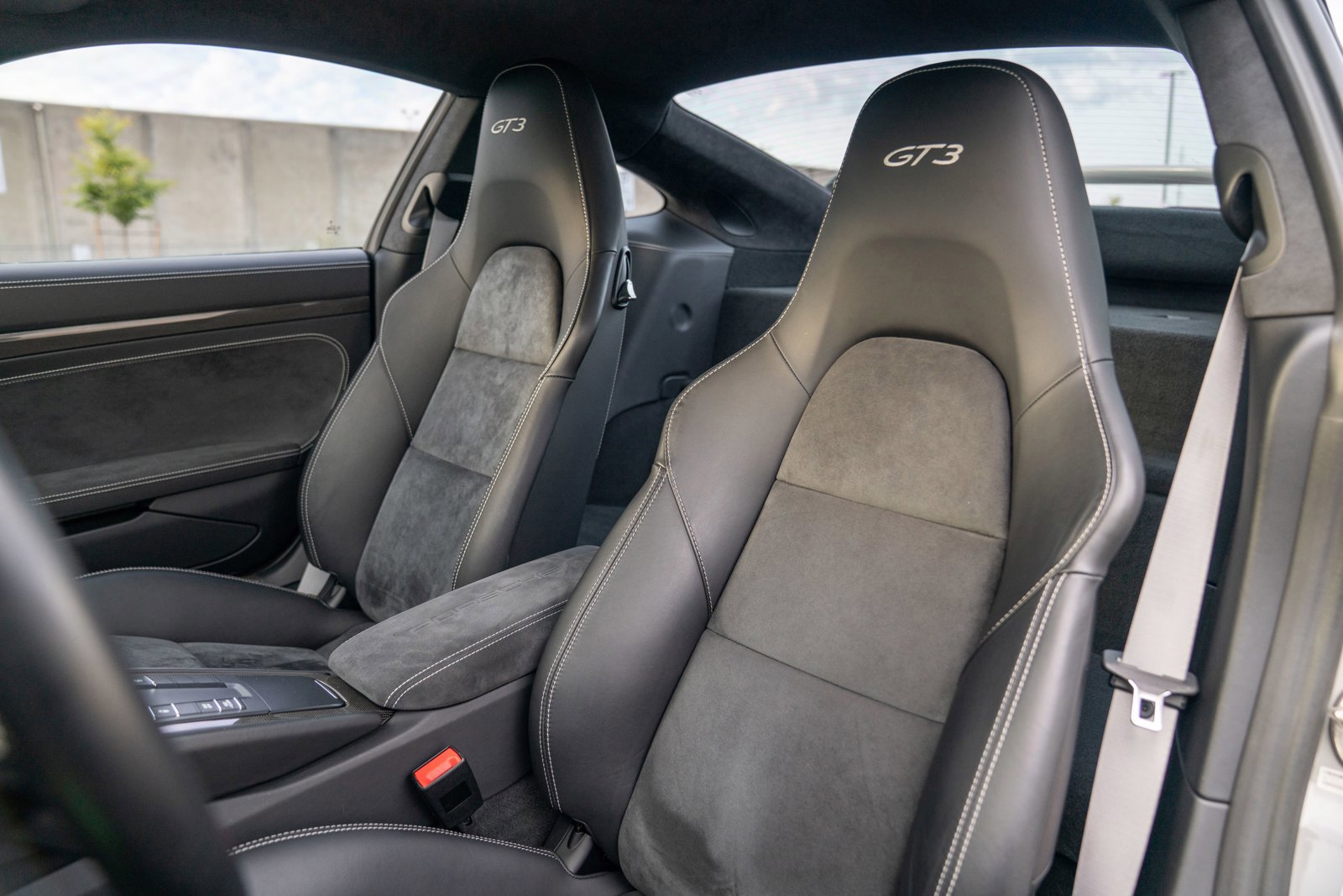 Certified 2018 Porsche 911 GT3 RWD image 5