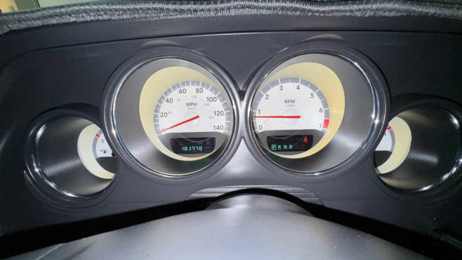 Used 2010 Dodge Challenger SE RWD image 23