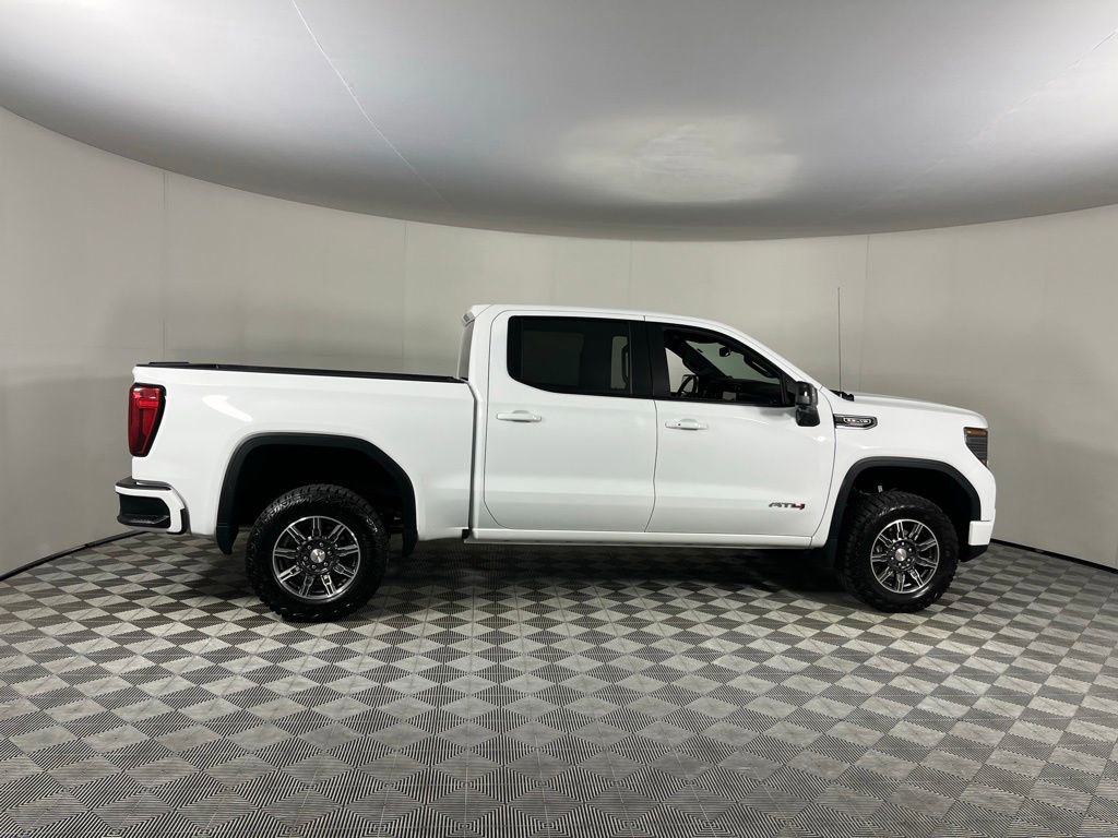 Used 2025 GMC Sierra 1500 AT4 image 6