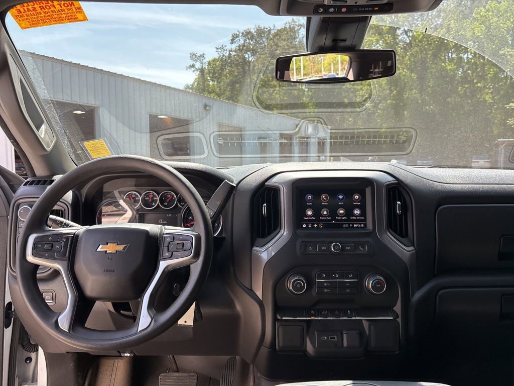 Used 2022 Chevrolet Silverado 1500 Custom w/ Safety Confidence Package AWD/4WD image 7