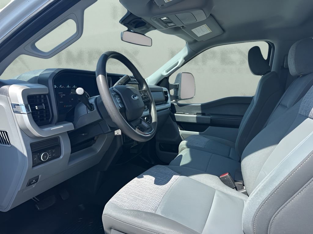 Used 2023 Ford F350 XLT image 9