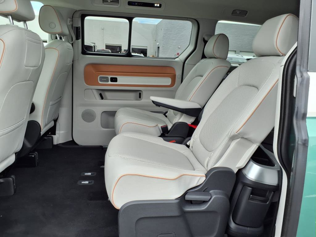 New 2025 Volkswagen ID. Buzz Pro S Plus image 11