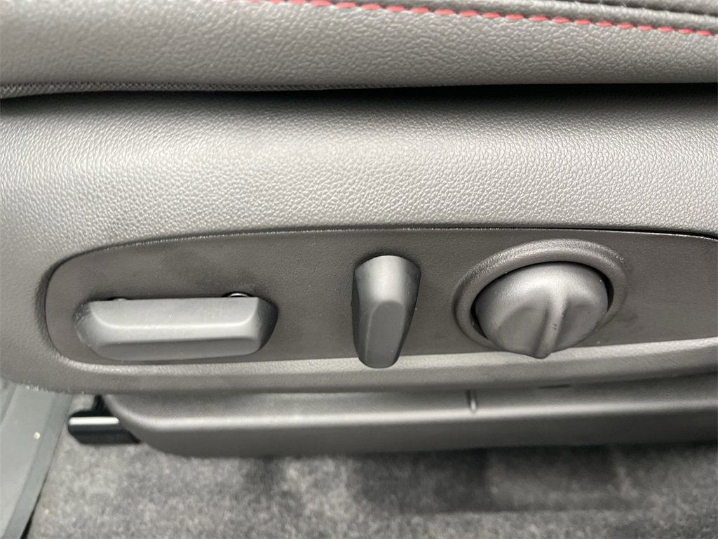 New 2026 Chevrolet Trax RS w/ Sunroof Package image 12