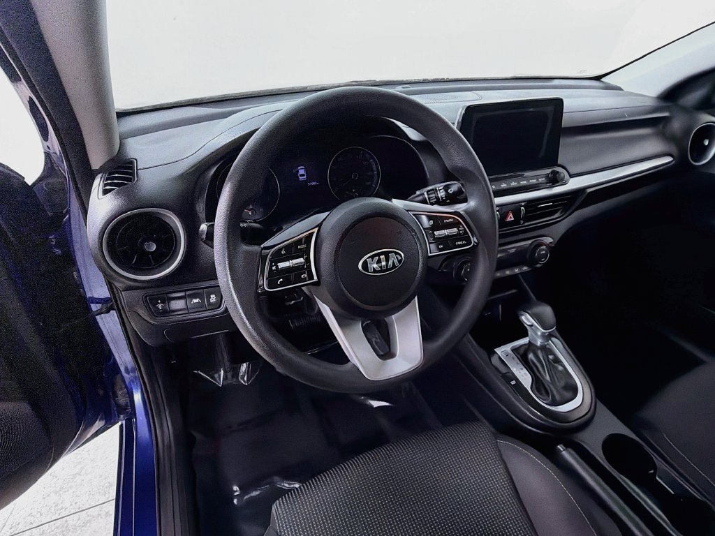 Used 2019 Kia Forte LXS FWD image 11