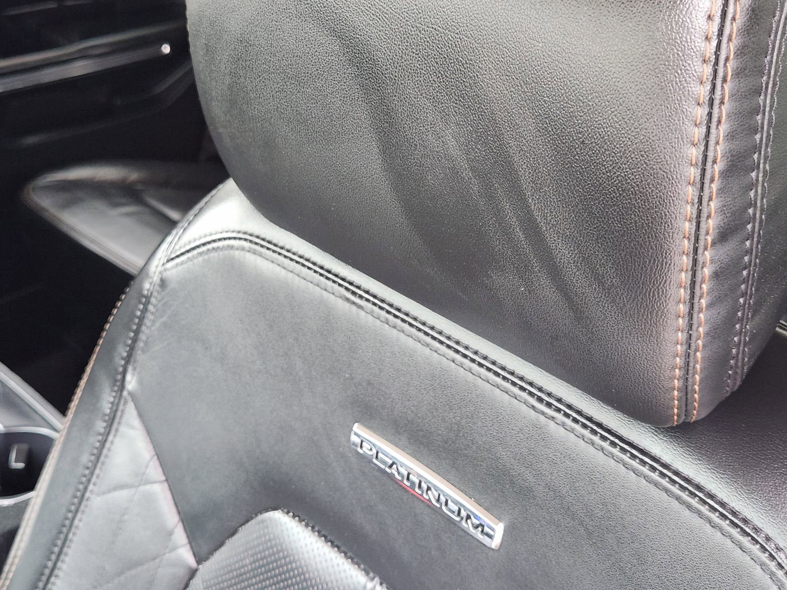 Used 2019 Ford Expedition Platinum RWD image 16