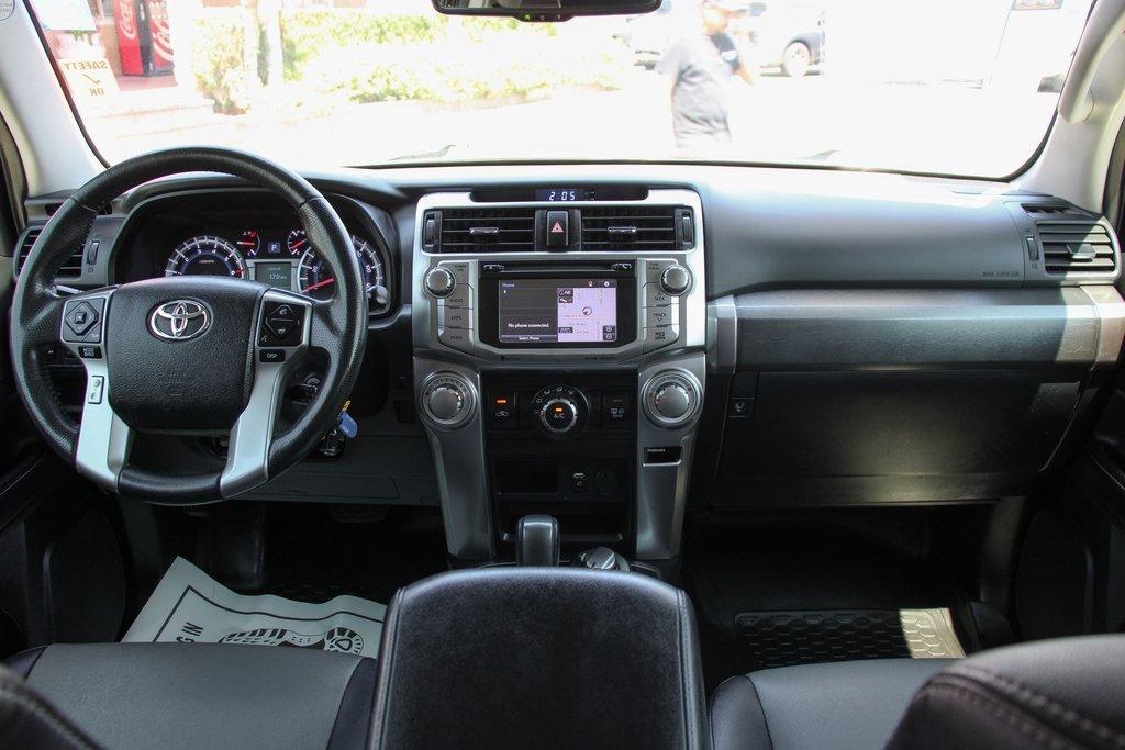 Used 2018 Toyota 4Runner SR5 Premium image 24