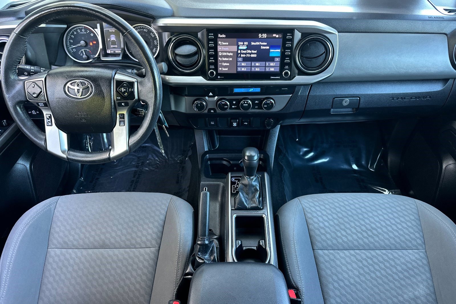 Used 2021 Toyota Tacoma SR5 AWD/4WD image 15