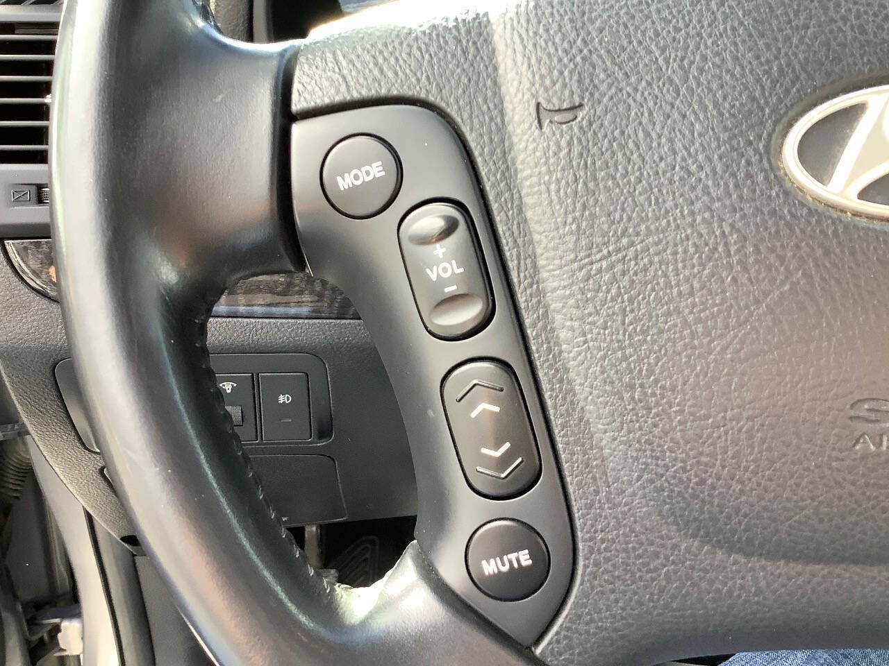 Used 2008 Hyundai Santa Fe Limited AWD/4WD image 41