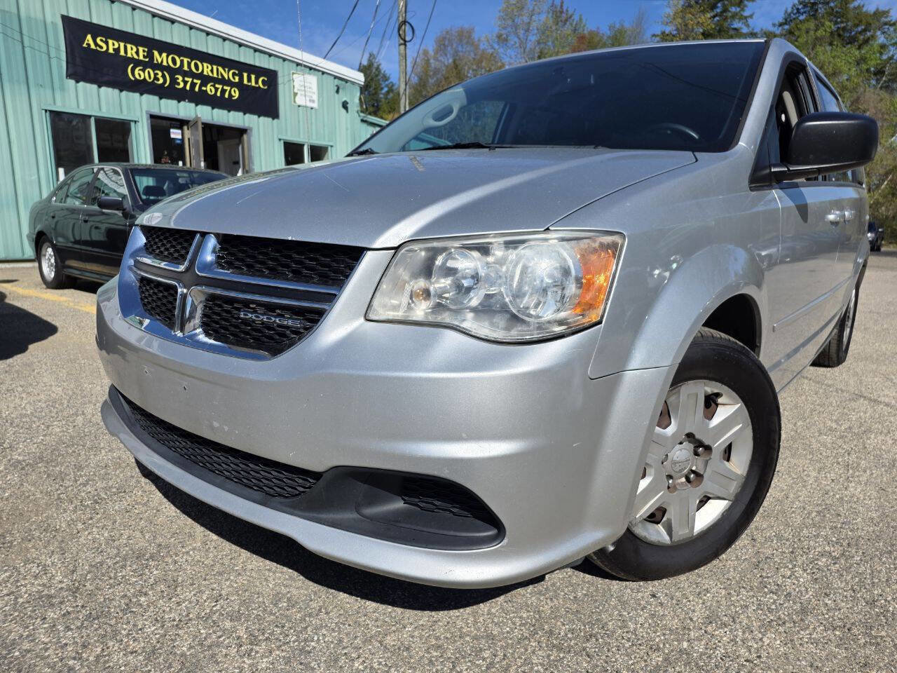 Used 2011 Dodge Grand Caravan Express w/ PWR Window Group FWD image 3