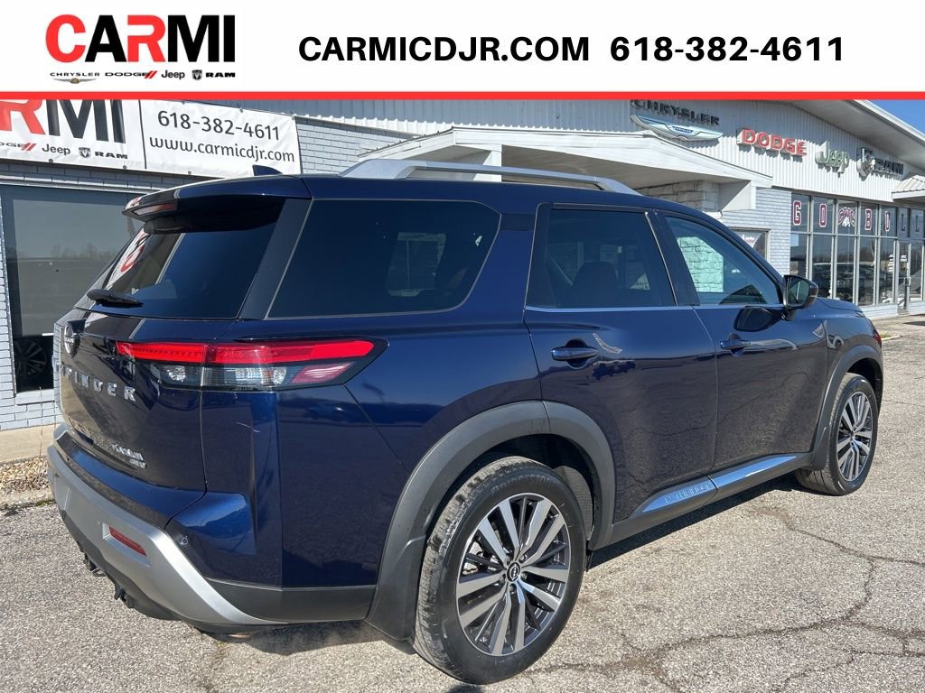 Used 2022 Nissan Pathfinder Platinum w/ Cargo Package AWD/4WD image 6