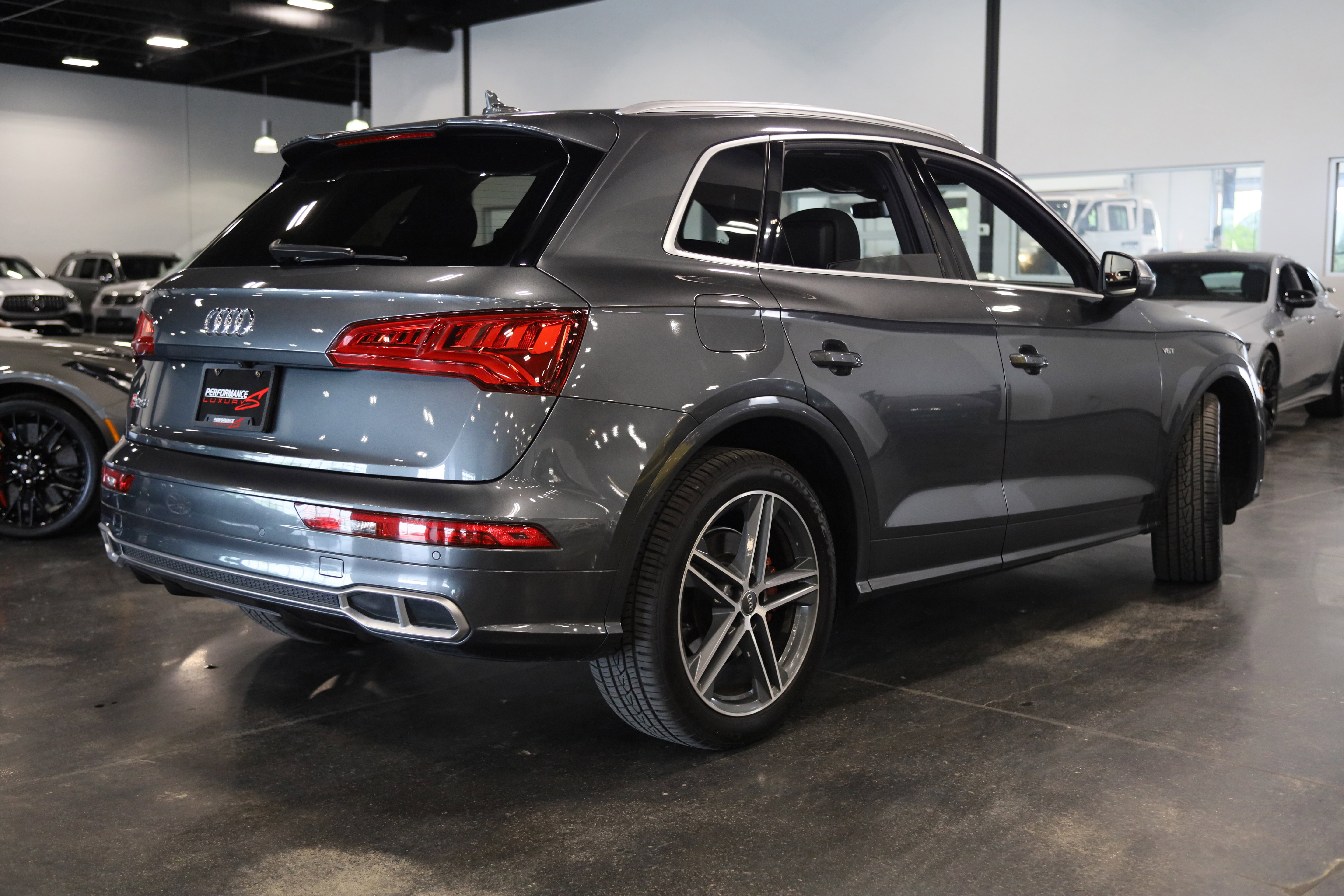 Used 2018 Audi SQ5 Prestige w/ Prestige Package AWD/4WD image 6