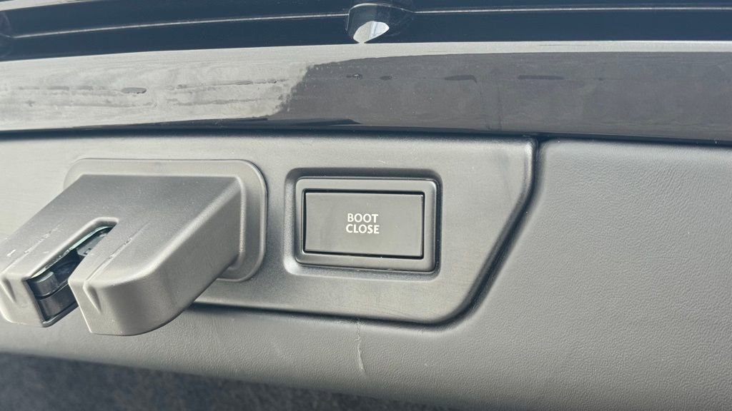 Used 2019 Bentley Mulsanne Speed image 11