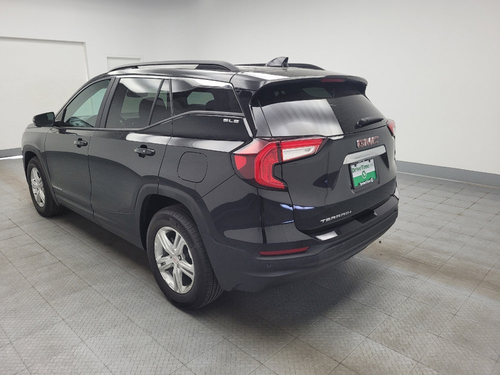 Used 2024 GMC Terrain SLE w/ Driver Convenience Package FWD image 5