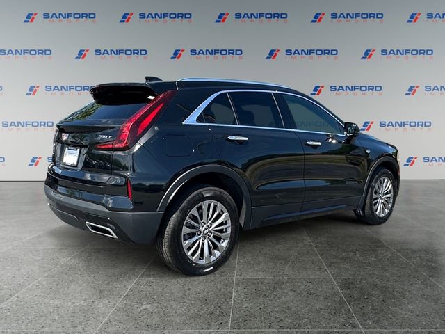Used 2024 Cadillac XT4 Premium Luxury image 5