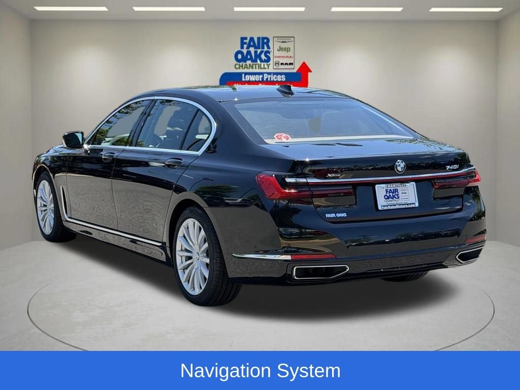 Used 2022 BMW 740i xDrive w/ Premium Package AWD/4WD image 10
