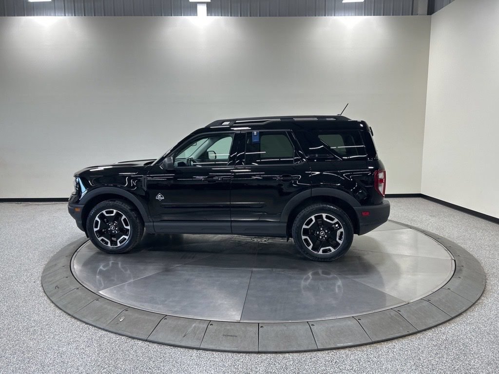 Certified 2023 Ford Bronco Sport Outer Banks w/ Tech Package AWD/4WD image 10