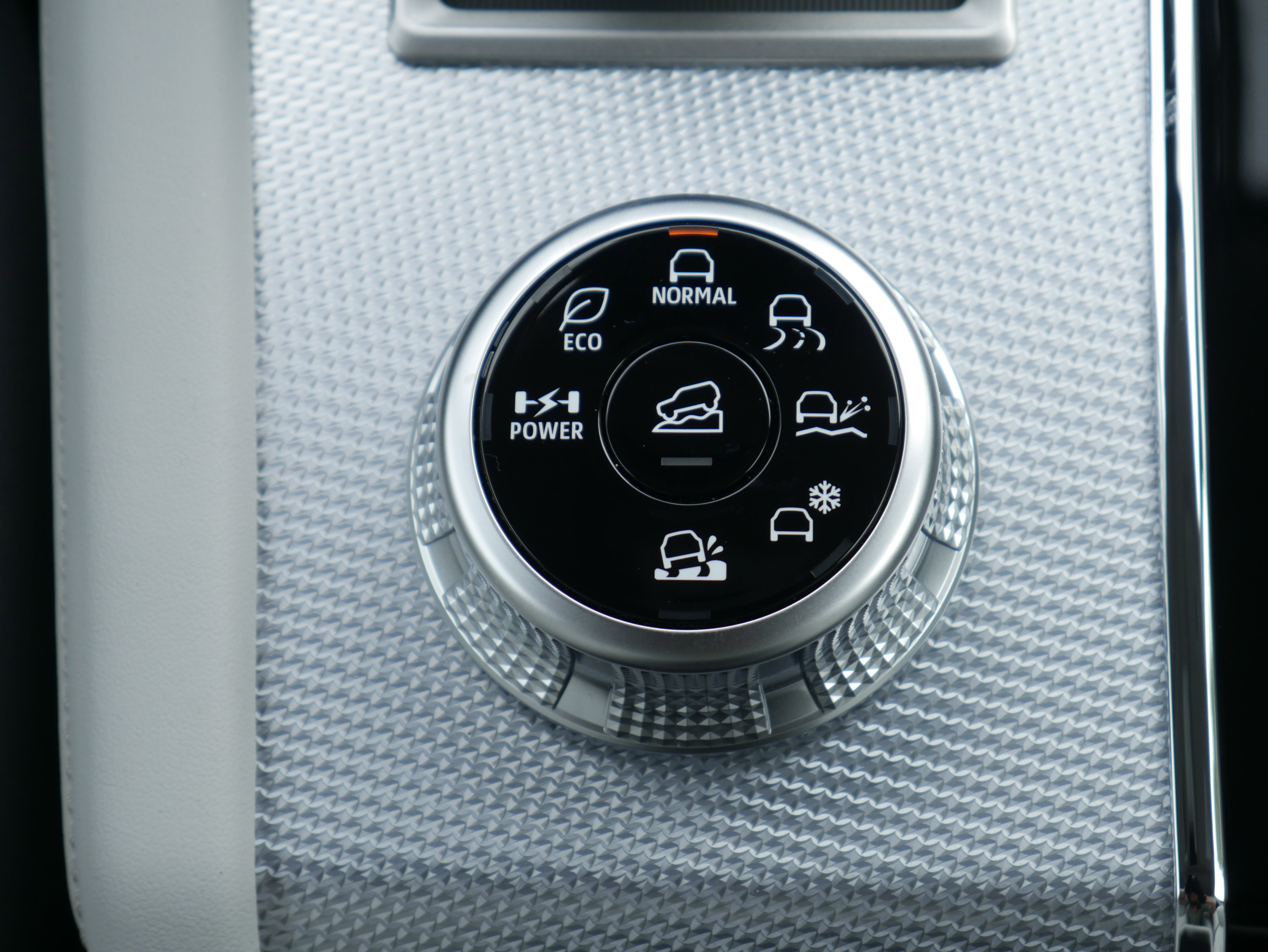 New 2025 Mitsubishi Outlander 4WD Plug-In Hybrid image 22