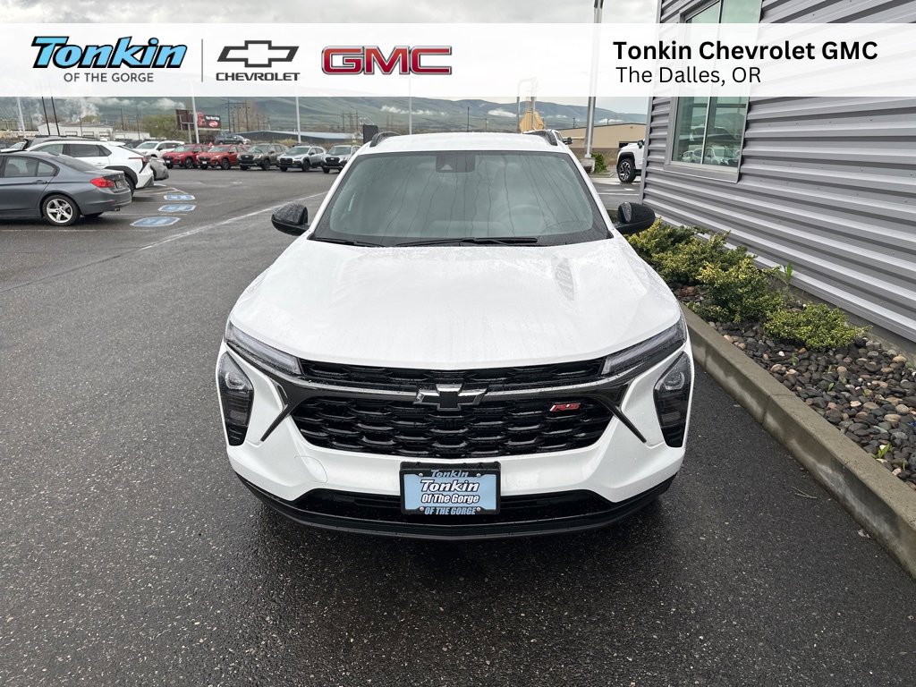 New 2025 Chevrolet Trax RS image 8