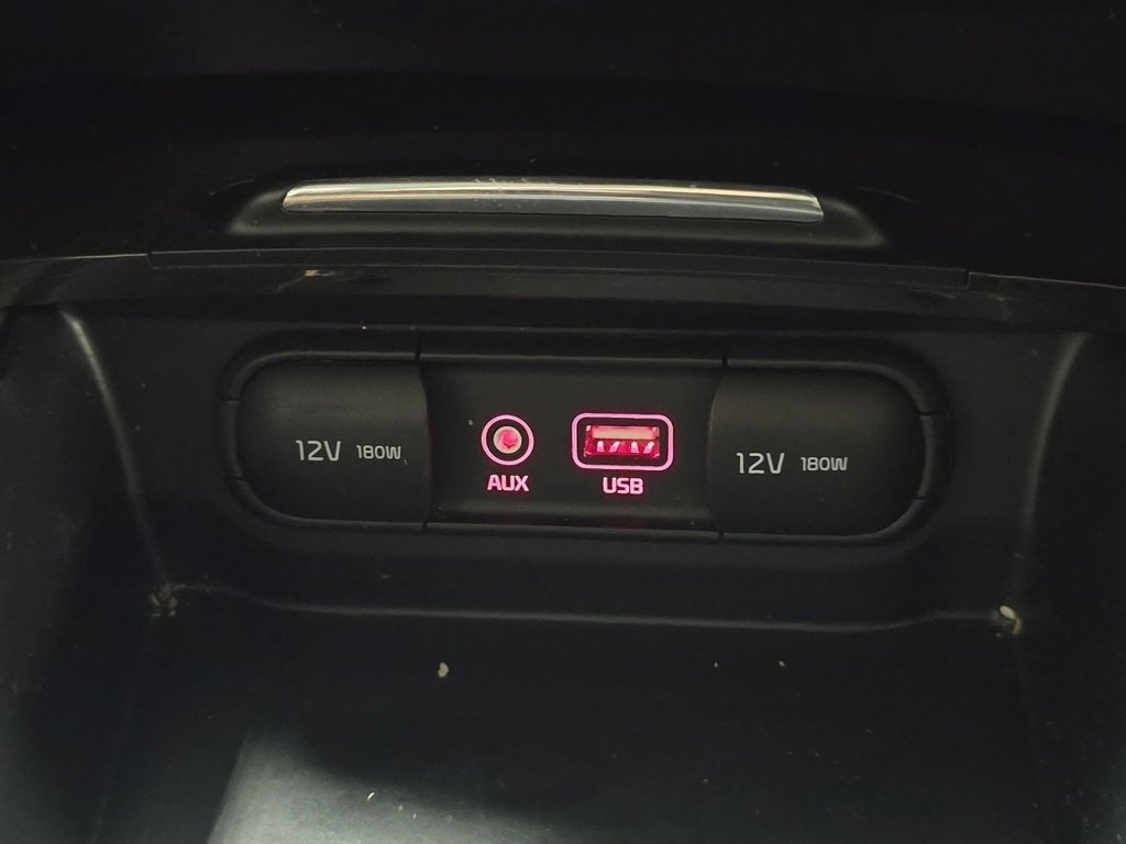 Used 2018 Kia Optima EX image 28