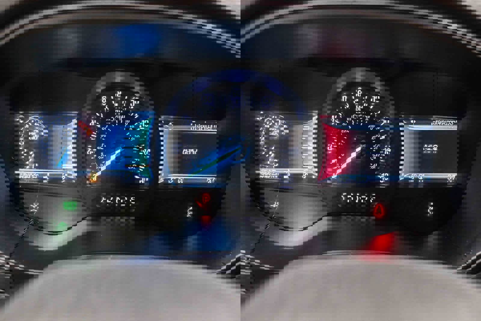 Used 2018 Ford Fusion SE w/ Equipment Group 201A image 25