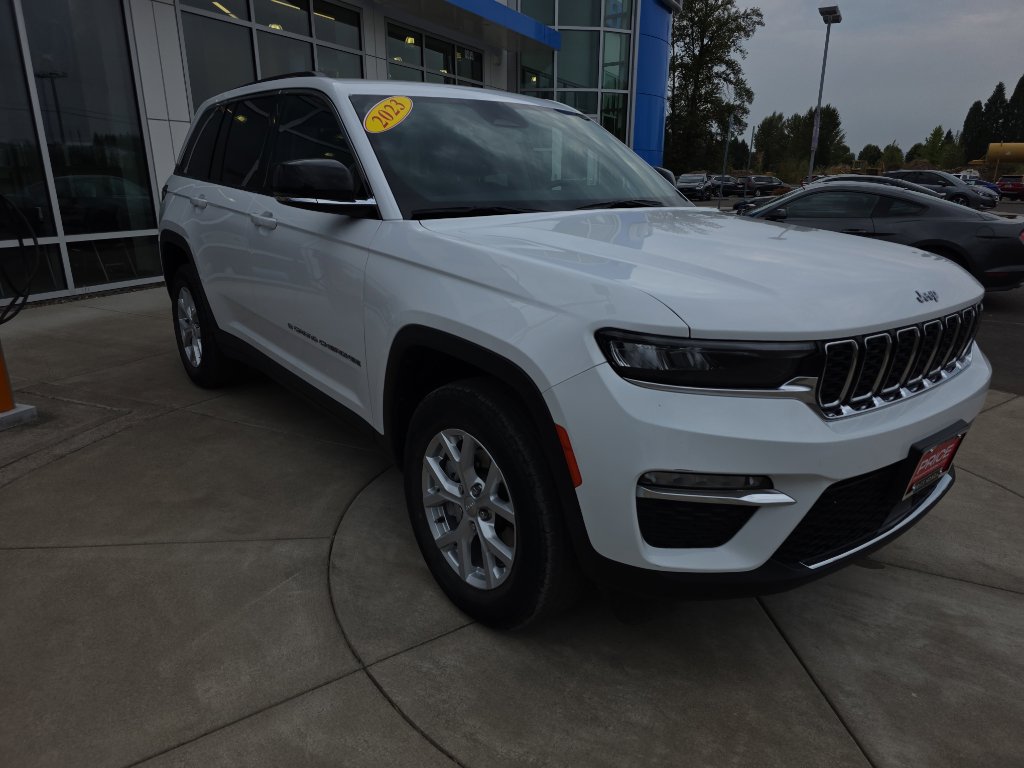 Used 2023 Jeep Grand Cherokee Limited image 8