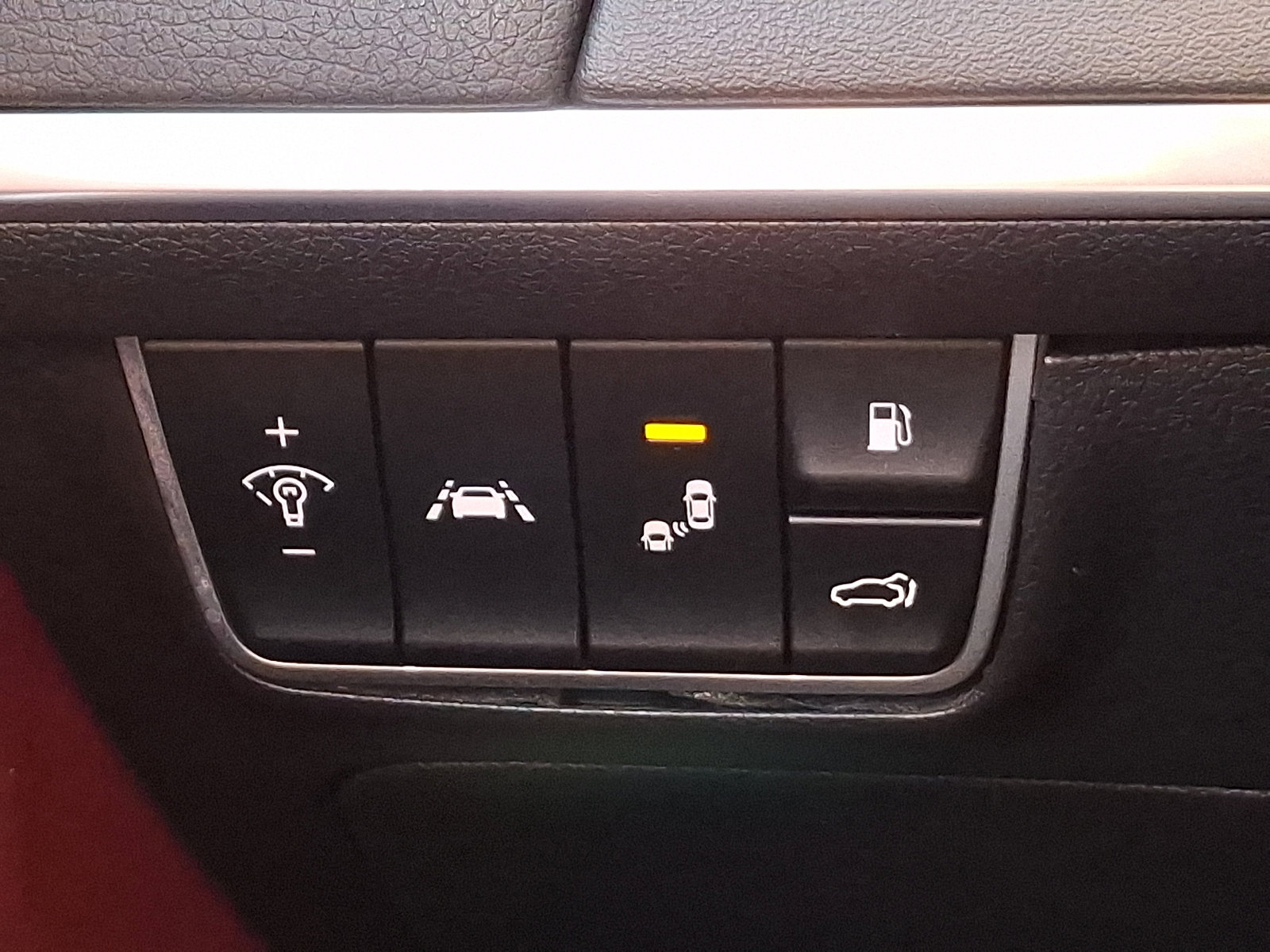 Used 2019 Kia Stinger GT2 image 24