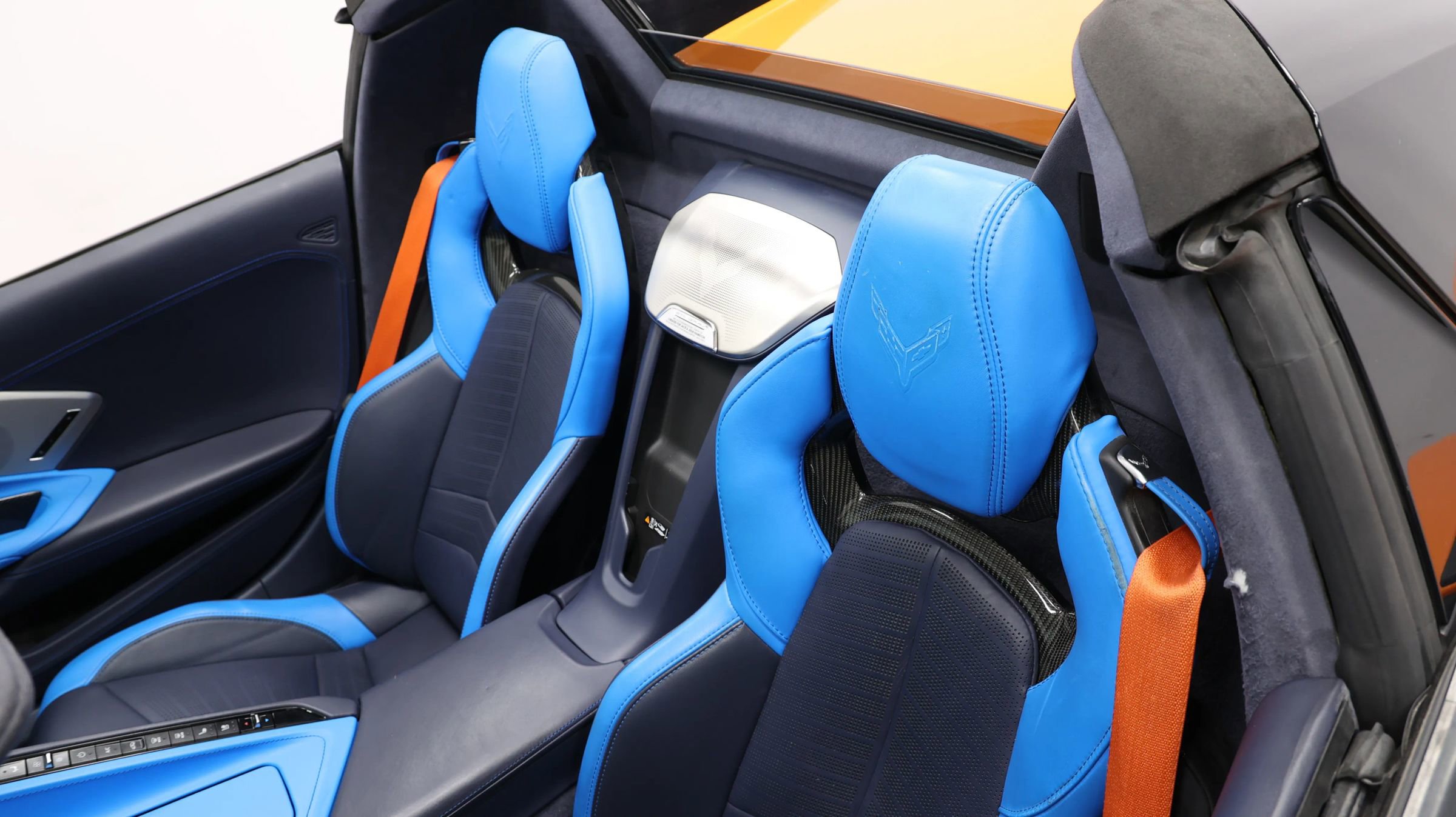 Used 2022 Chevrolet Corvette Stingray Premium Conv w/ Z51 Performance Package image 24