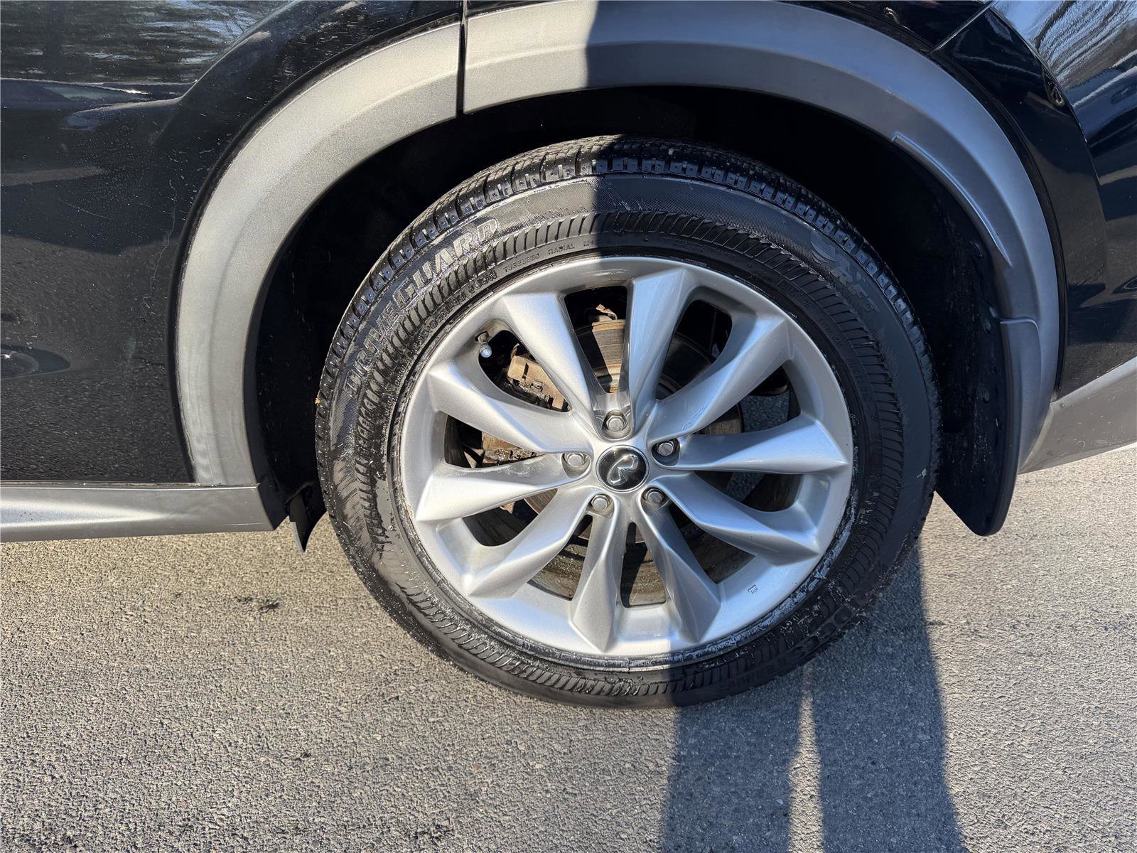 Used 2019 INFINITI QX50 Essential w/ Premium Audio Package image 8