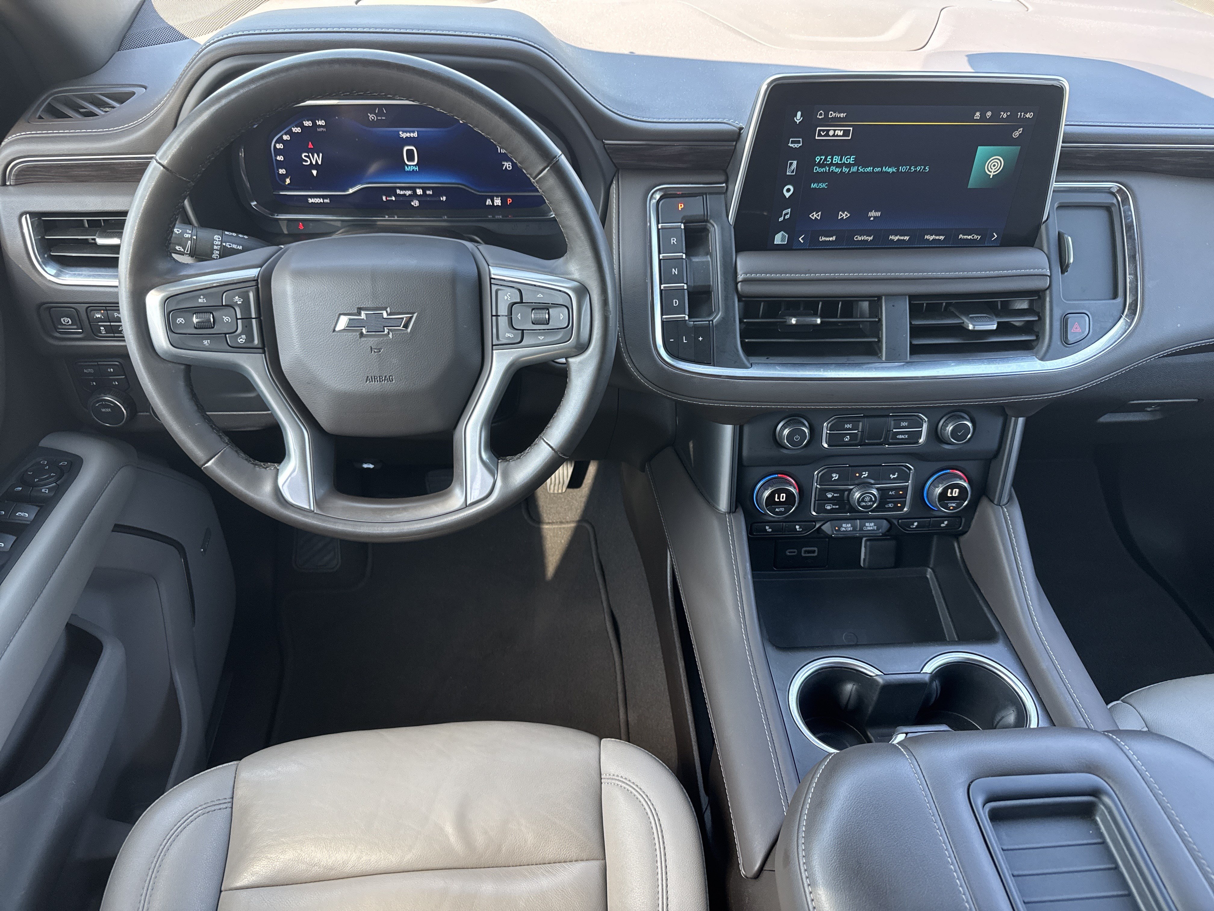 Used 2024 Chevrolet Tahoe Z71 w/ Luxury Package AWD/4WD image 18