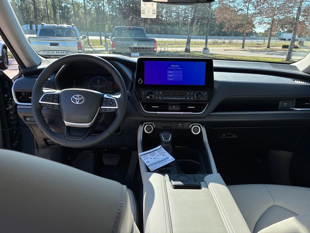 New 2026 Toyota Grand Highlander XLE image 19