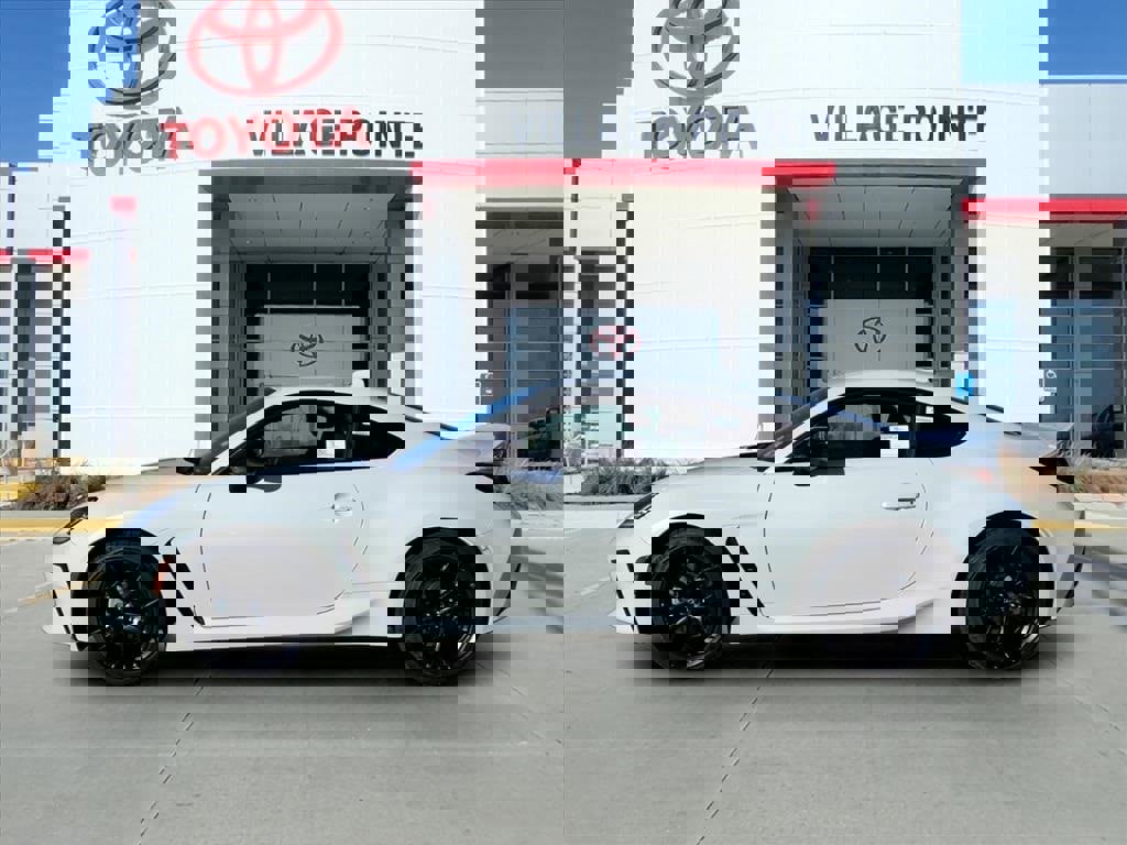 New 2026 Toyota GR86 Premium image 2
