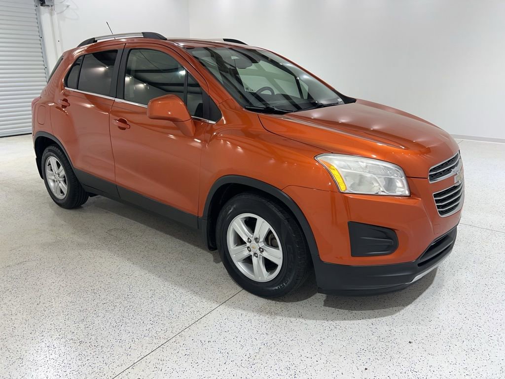 Used 2016 Chevrolet Trax LT w/ LT Sun and Sound Package image 7