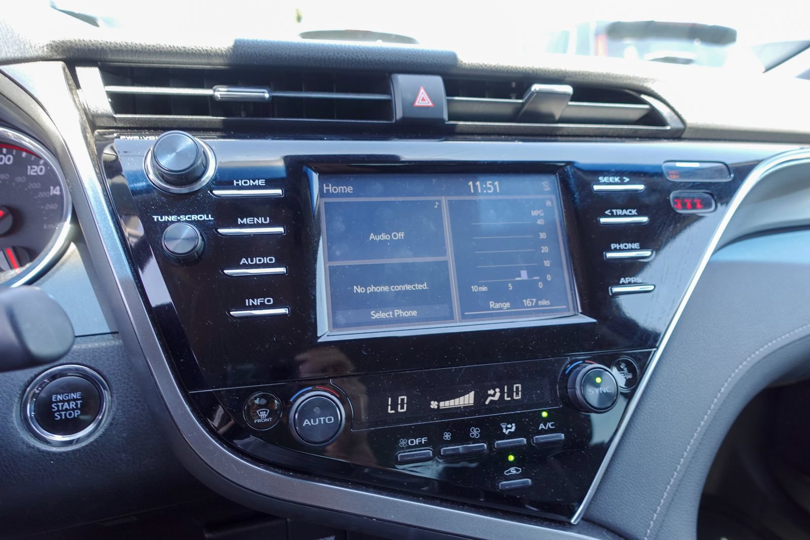 Used 2018 Toyota Camry XSE FWD image 21