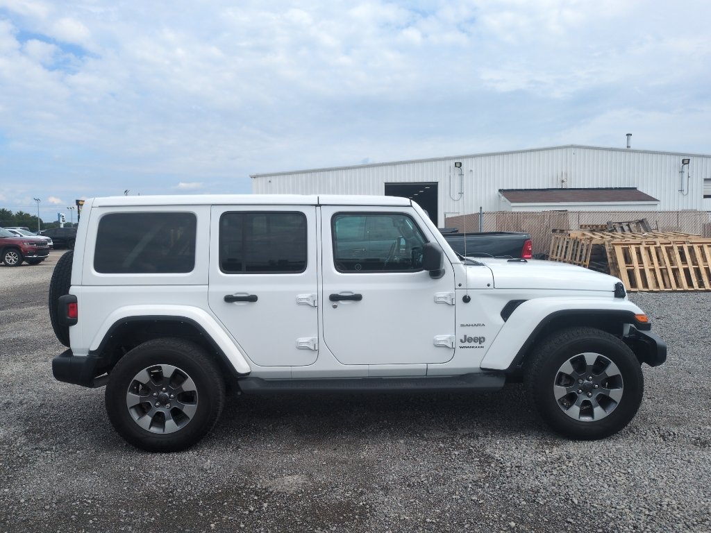 Used 2023 Jeep Wrangler Unlimited Sahara w/ Cold Weather Group AWD/4WD image 4